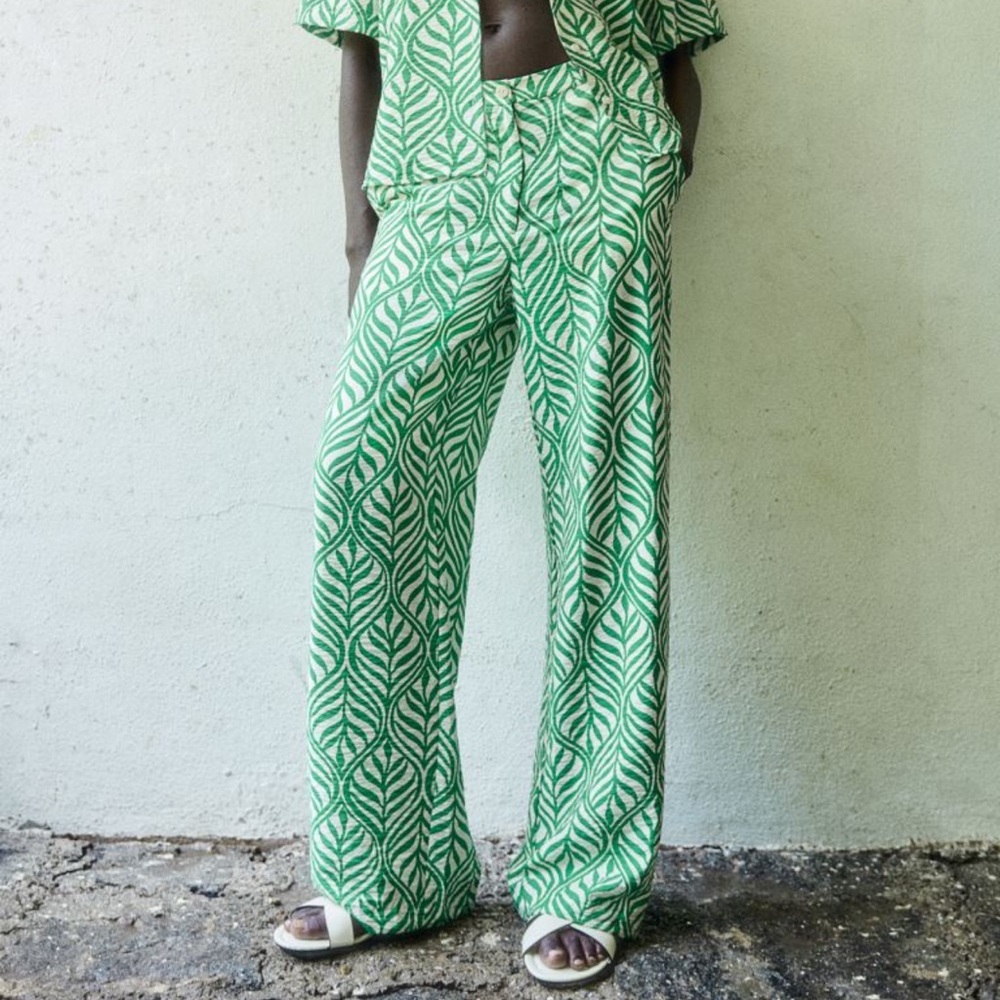 H&M Wide-Leg Green Pattern Pants - Women’s 2